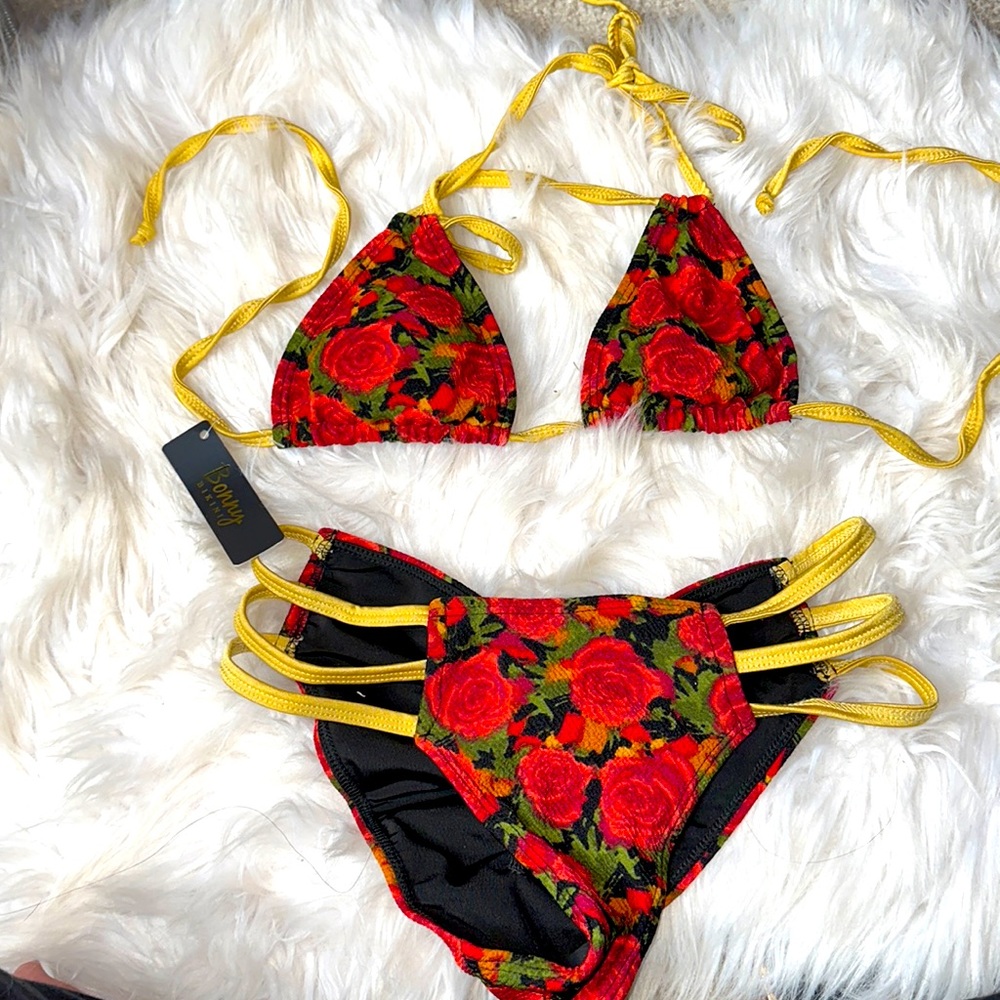 ✨•BEAUTIFUL rose and gold bikini cheeky classy•✨